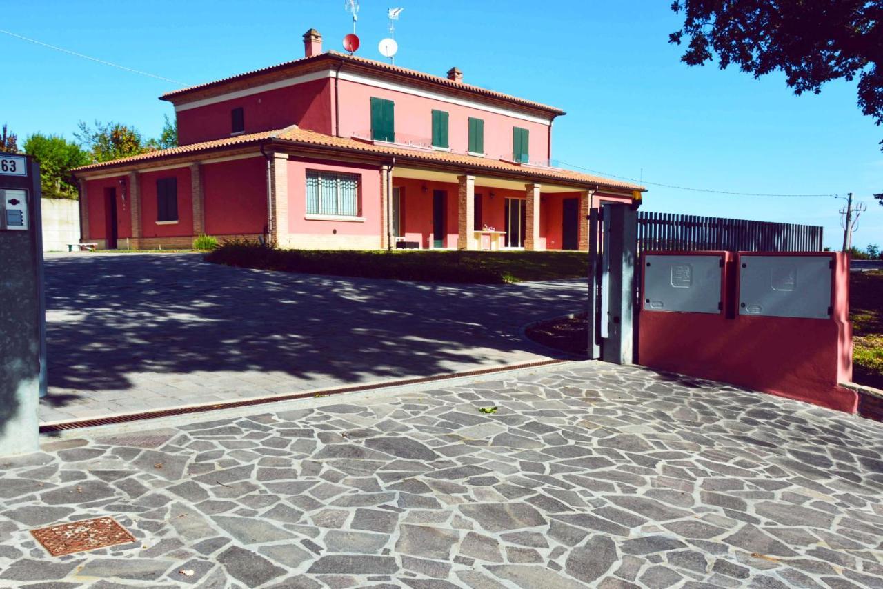 Rinaldi House Bed & Breakfast Torriana ภายนอก รูปภาพ
