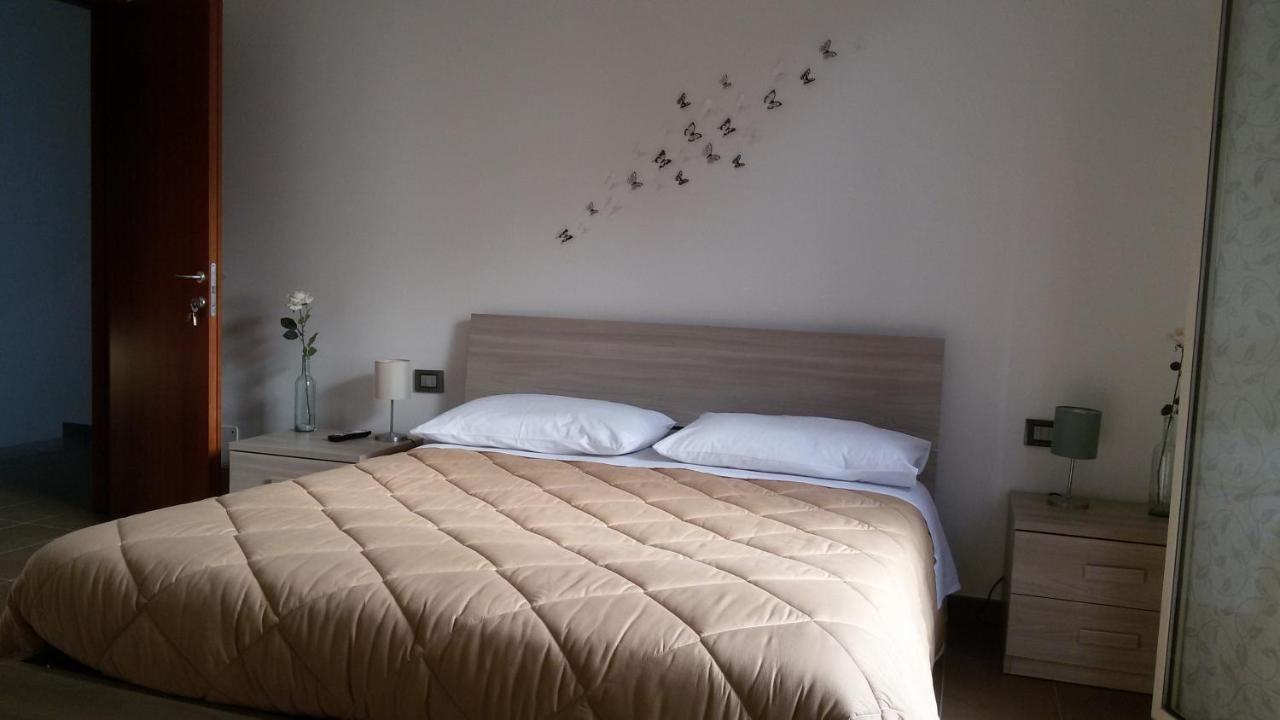 Rinaldi House Bed & Breakfast Torriana ภายนอก รูปภาพ